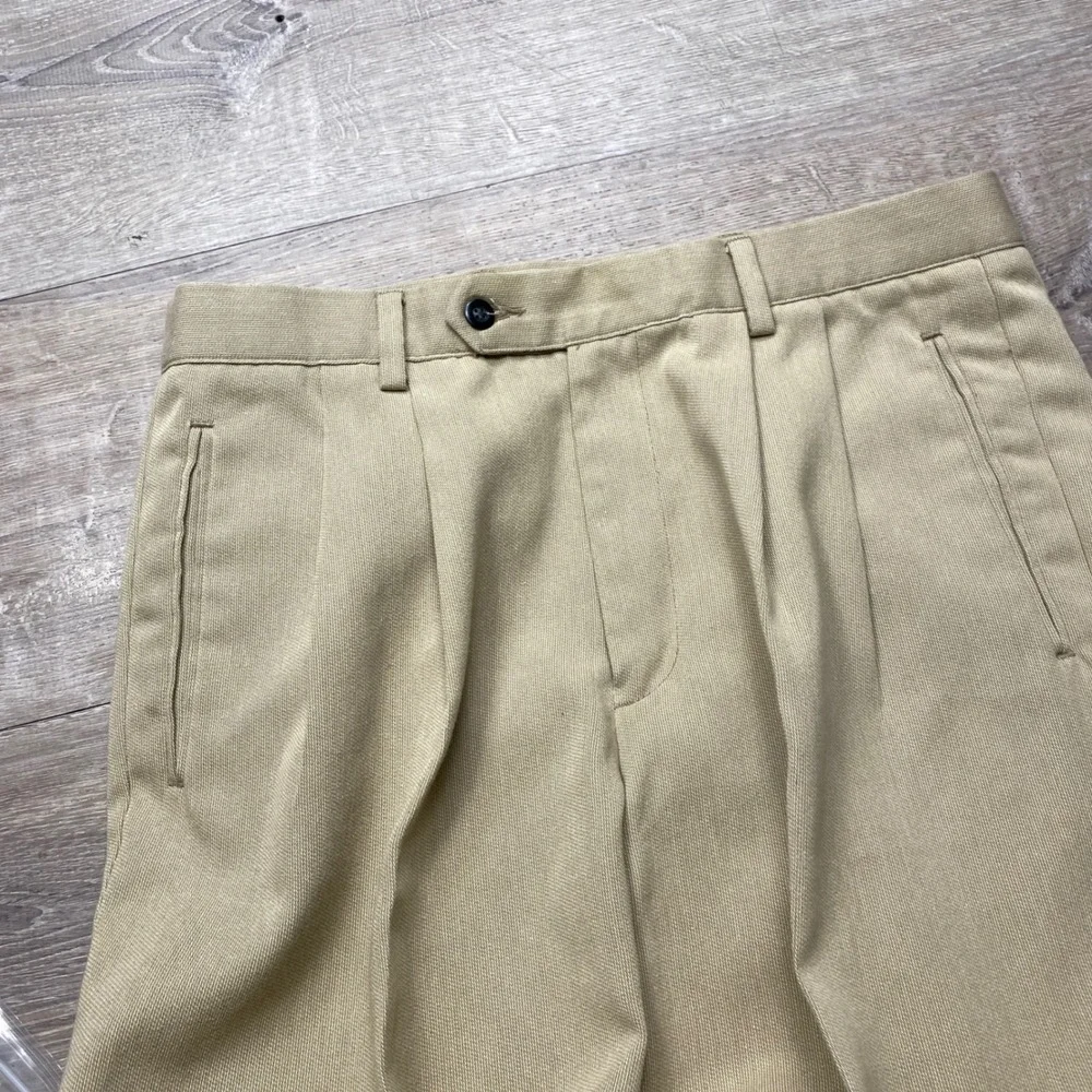 Dockers Khakis Pants Mens 34x32 Tan Pleated Relaxed Premium Casual Business